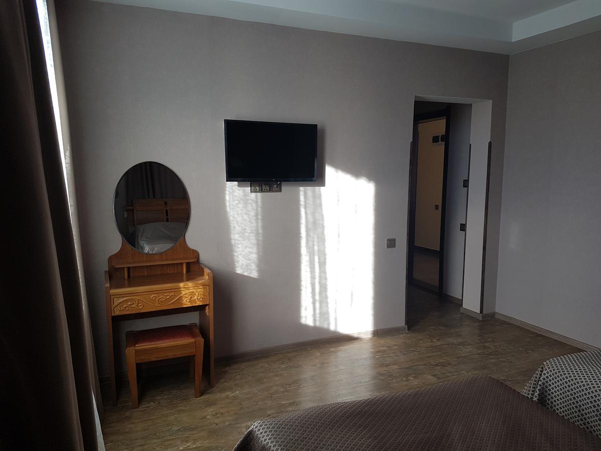 Hotel In バクリアニ エクステリア 写真